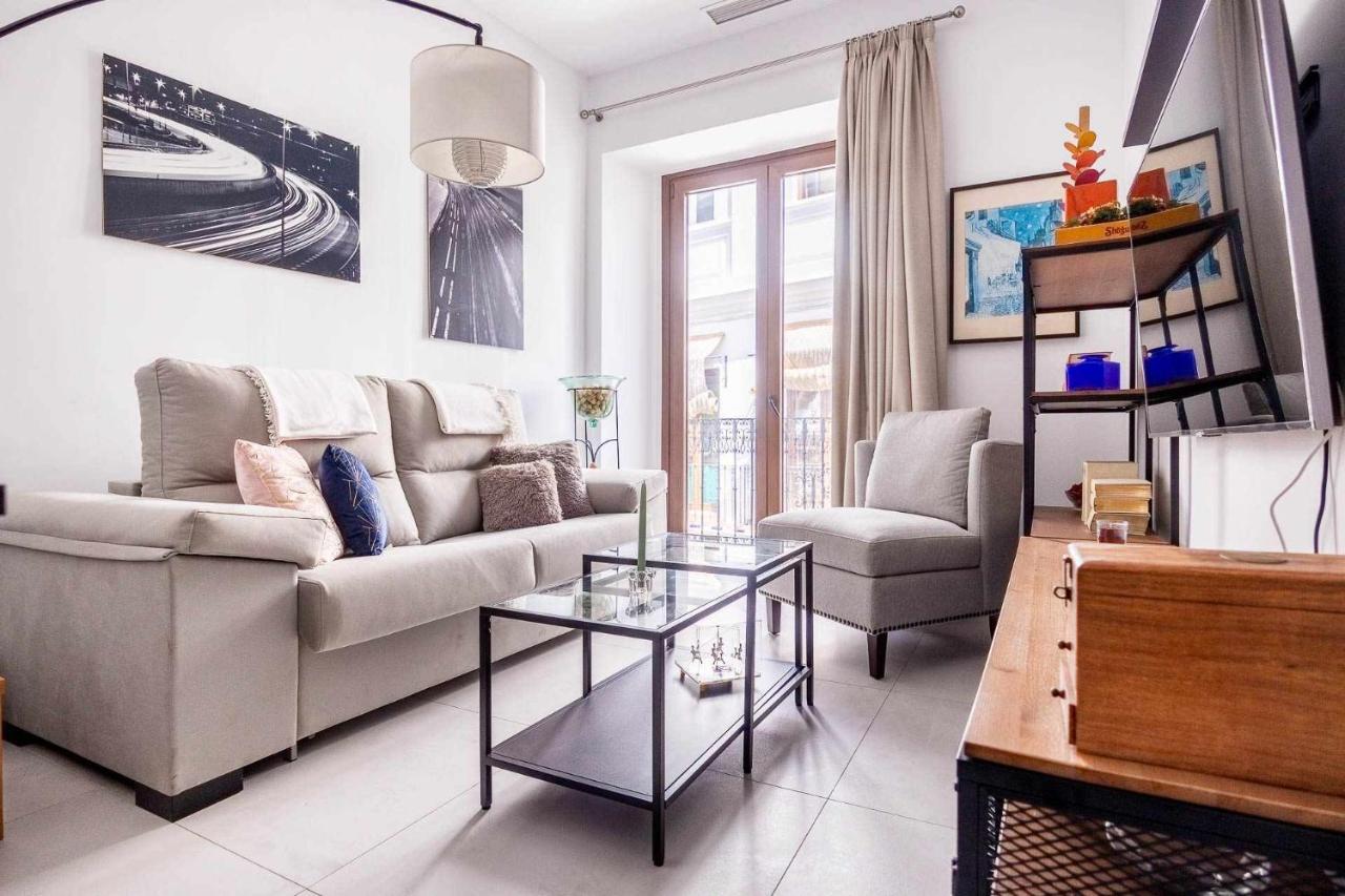Comfy Away - Apartamento Exclusivo Mercado De Triana Con Balcon Sewilla Zewnętrze zdjęcie