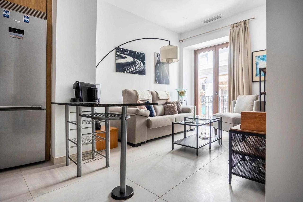 Comfy Away - Apartamento Exclusivo Mercado De Triana Con Balcon Sewilla Zewnętrze zdjęcie