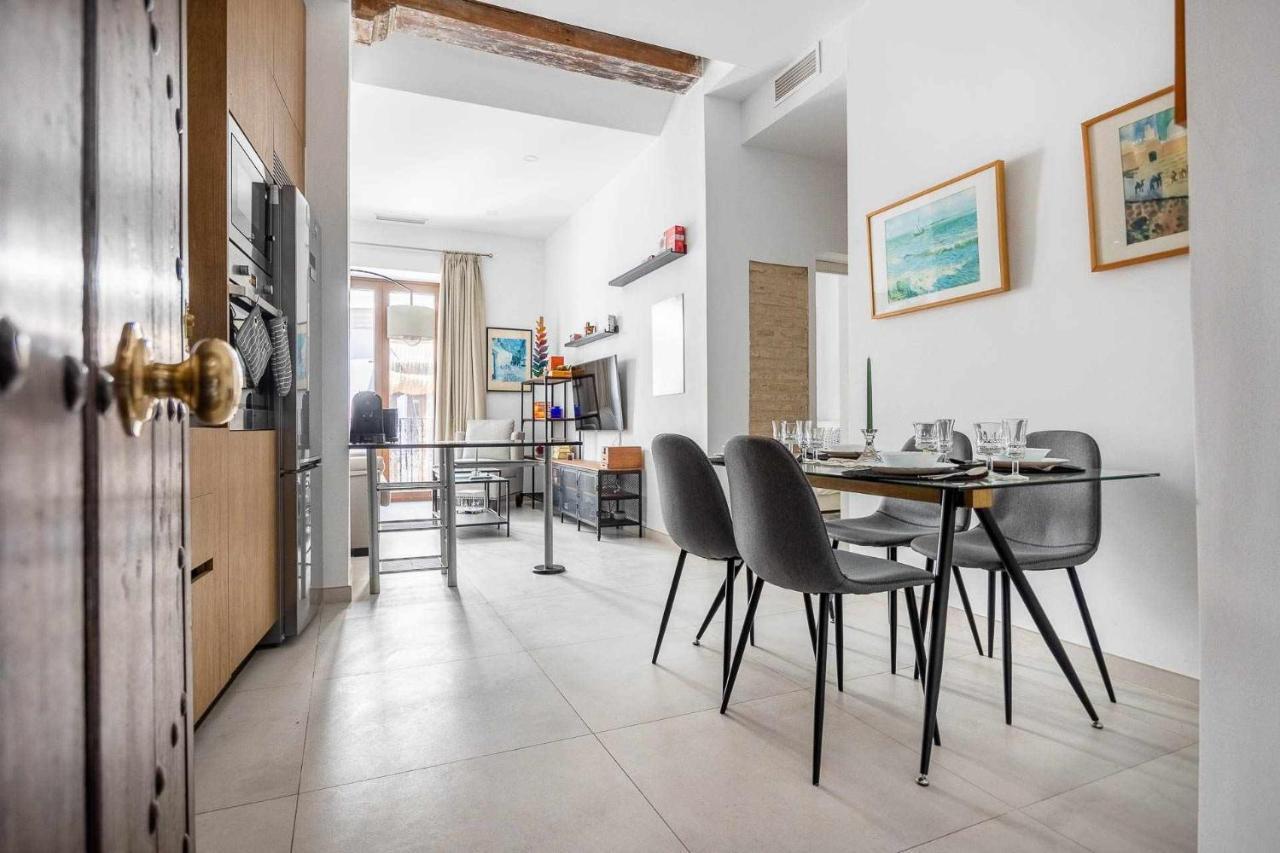 Comfy Away - Apartamento Exclusivo Mercado De Triana Con Balcon Sewilla Zewnętrze zdjęcie