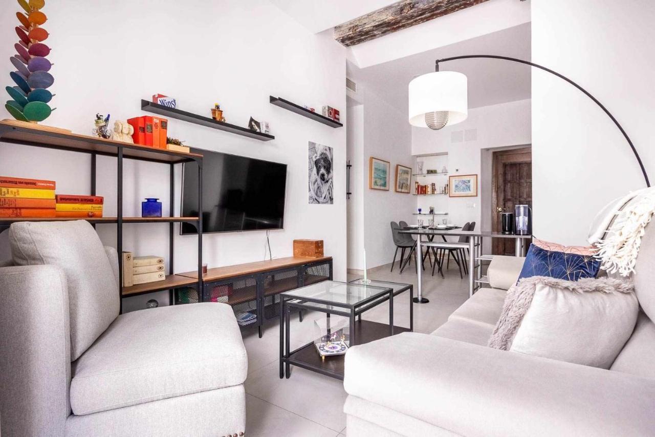 Comfy Away - Apartamento Exclusivo Mercado De Triana Con Balcon Sewilla Zewnętrze zdjęcie