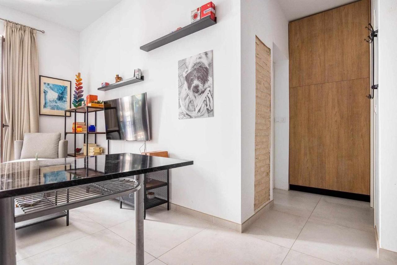 Comfy Away - Apartamento Exclusivo Mercado De Triana Con Balcon Sewilla Zewnętrze zdjęcie