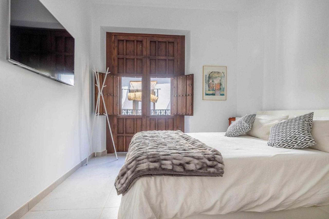 Comfy Away - Apartamento Exclusivo Mercado De Triana Con Balcon Sewilla Zewnętrze zdjęcie