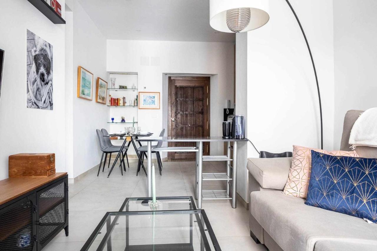 Comfy Away - Apartamento Exclusivo Mercado De Triana Con Balcon Sewilla Zewnętrze zdjęcie